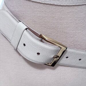 Vintage Paris Elegant White Leather Shrunken Grain Cowhide Belt size 32